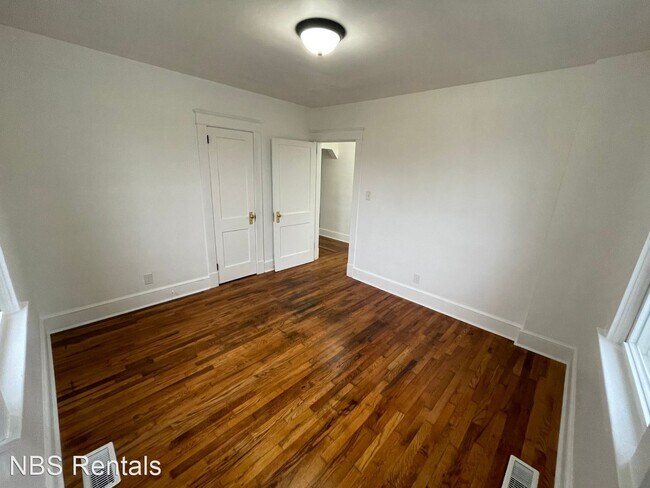 Building Photo - 3 br, 1 bath House - 4721 Oxford Street