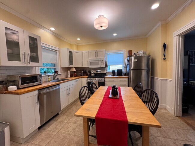 Kitchen - 158 Albion St