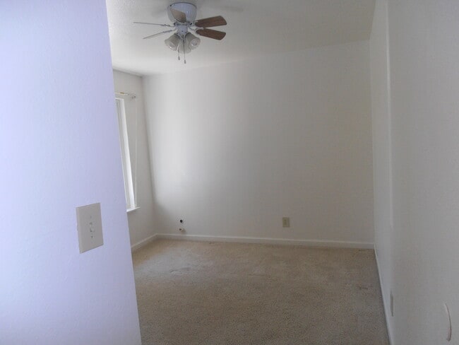 Foto del edificio - 8165 Monte Park Ave