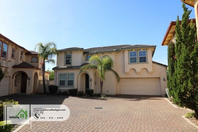 Building Photo - 1995 Lugano Trail, Gated Community, Low Ma...