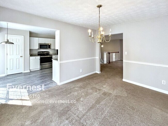 Foto del edificio - 832 Stonebridge Crescent