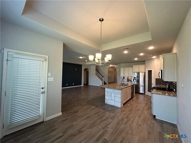 Foto del edificio - 338 Oak Creek Way