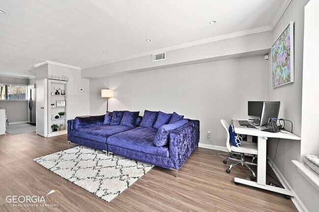 Foto del edificio - 3119 Colonial Way