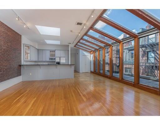 Building Photo - 167 Marlborough St
