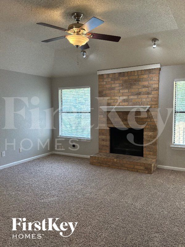 Foto del edificio - 6476 Sudbury Way