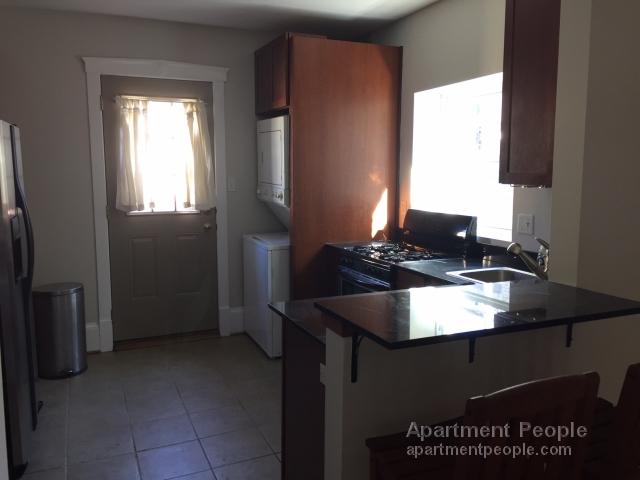 Foto principal - 7019 N Wolcott Ave