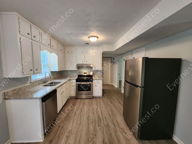 Foto del edificio - 1385 Compton Woods Dr