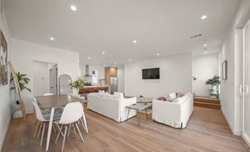 Building Photo - 13692 Erwin St