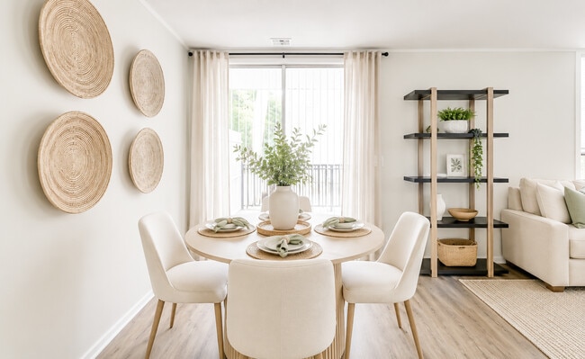 A welcoming dining space perfect for everyday meals and entertaining. - Lakeside Reserve