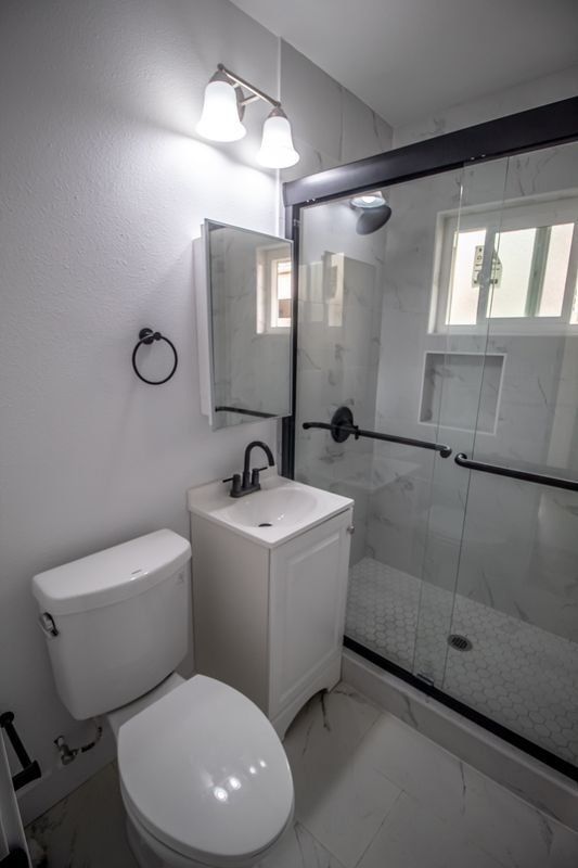 Foto del edificio - 2212 Continental Ave