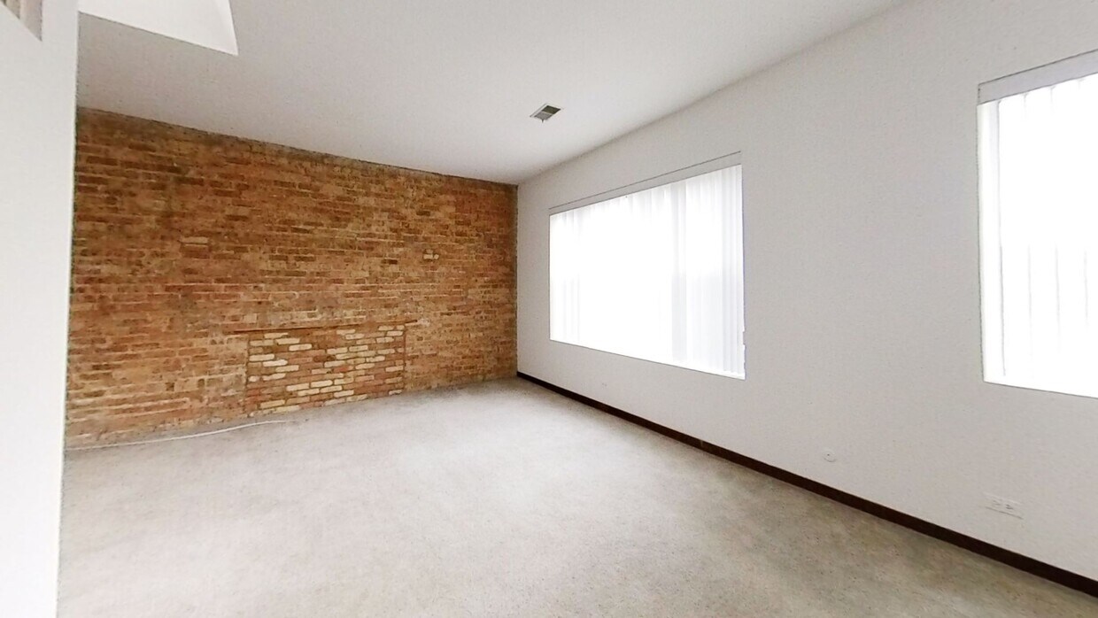 3553 N Southport Ave Unit 1S, Chicago, IL 60657 3553 N Southport Ave Chicago, IL