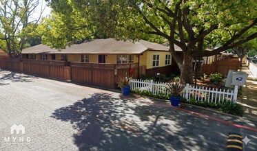 Building Photo - 7 Garrison Dr