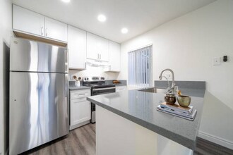 Building Photo - 343 Autumn Dr