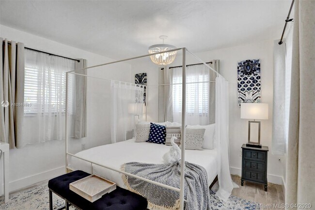 Foto del edificio - 421 NE 73rd St