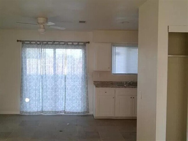 Building Photo - 20917 California City Blvd
