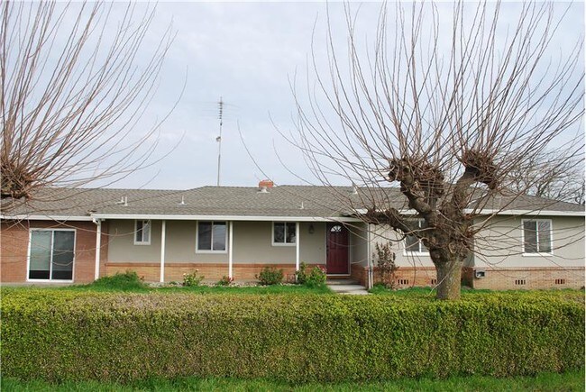 Building Photo - 40220 County Road 15