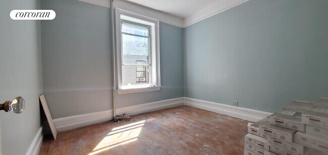 Building Photo - 2409 Grand Ave