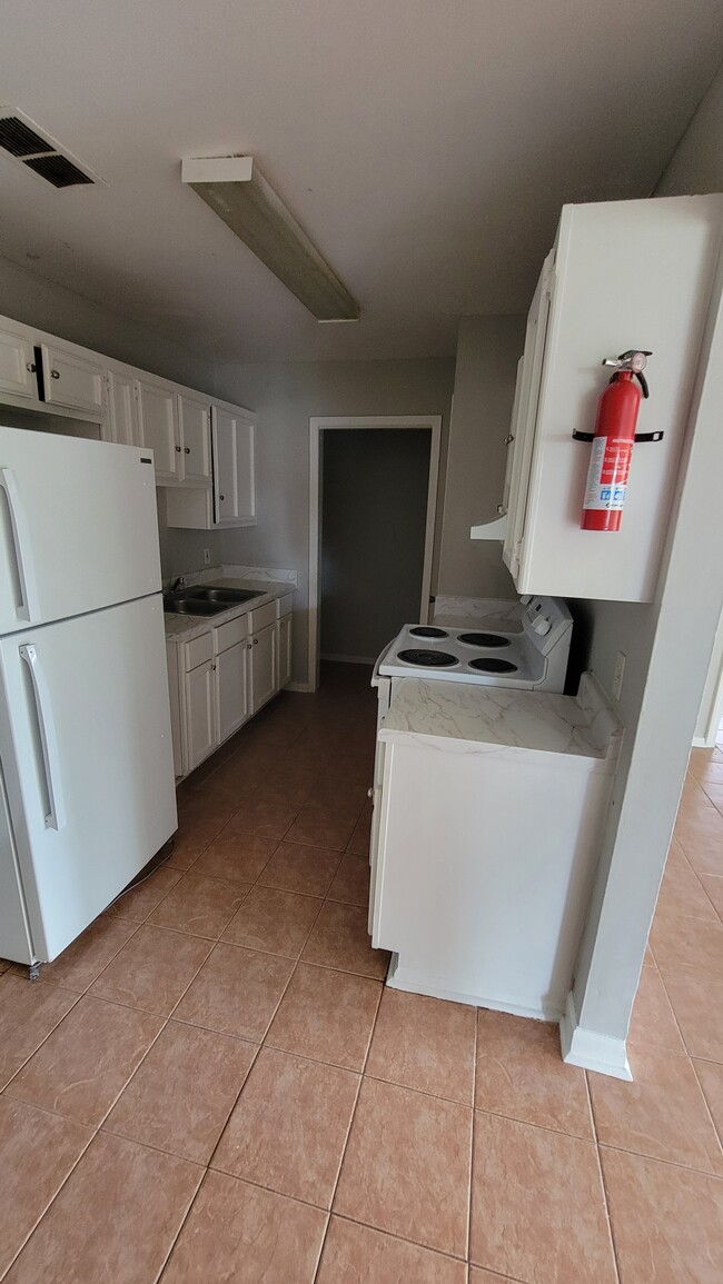 Galley Kitchen - 2255 Anne Marie Dr