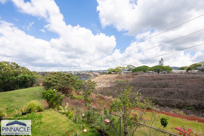 Building Photo - 98-640-640 Moanalua Loop