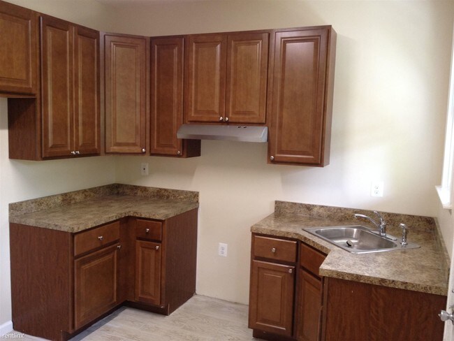 Foto del edificio - 667 Dumbarton Ave