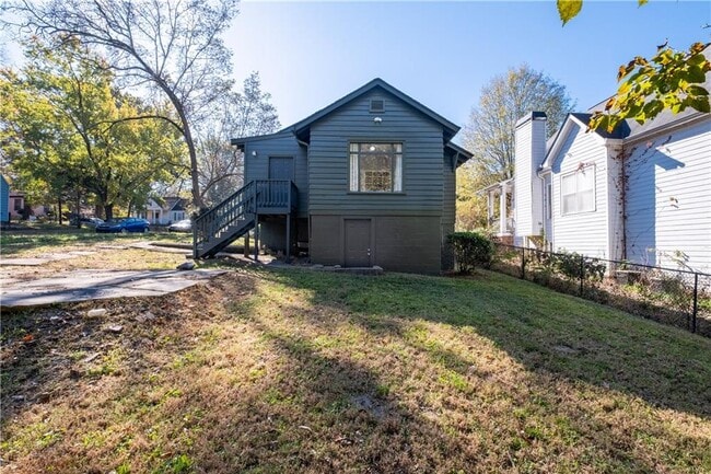 Building Photo - 94 Adair Ave SE