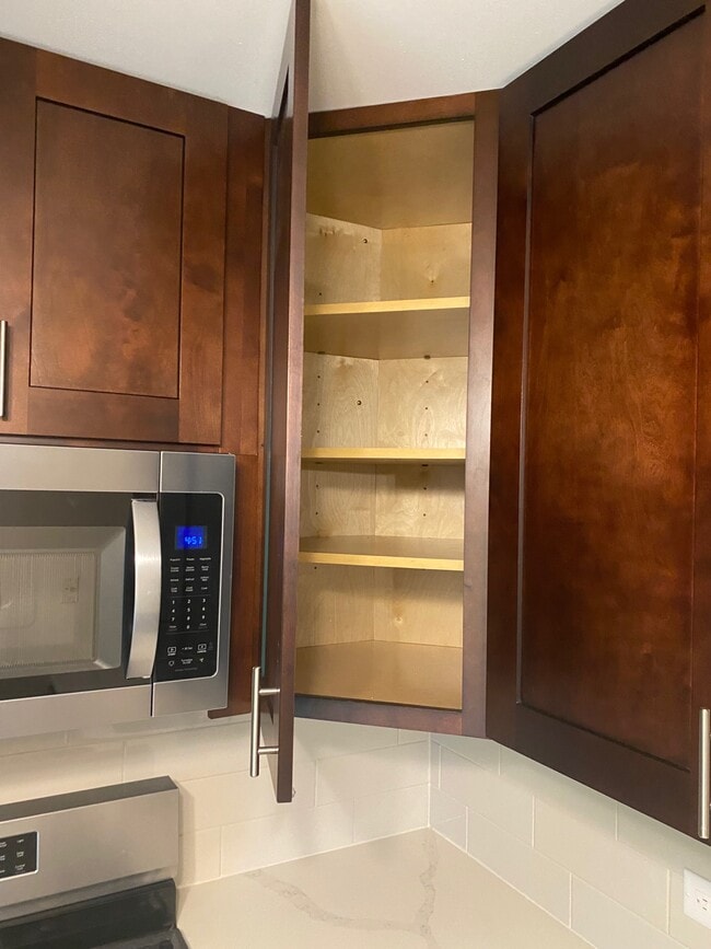 Building Photo - 15 Gant Cir