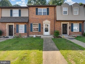 Building Photo - 1525 Stowmarket Ct