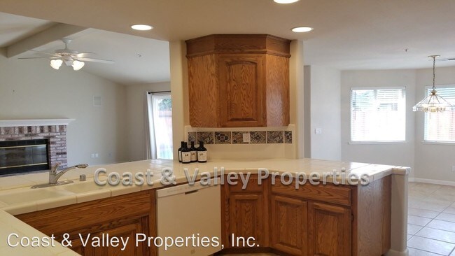 Foto del edificio - 3 br, 2.5 bath House - 338 Westminster Dr.