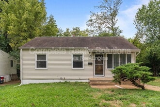 Building Photo - 270 Estridge Rd