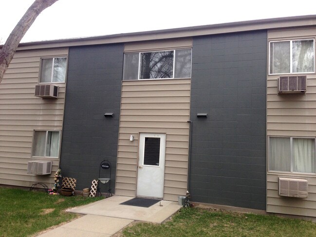 Foto del edificio - Prairie West Apartments