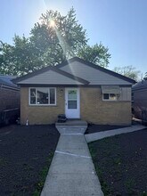 Building Photo - 7732 Lotus Ave