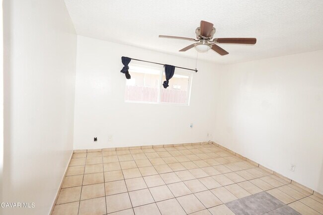 Foto del edificio - 1108 Monterey St
