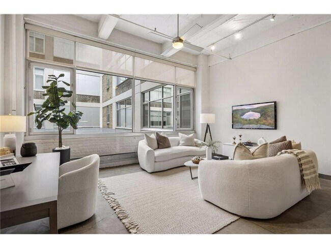 Foto del edificio - 700 N Washington Ave