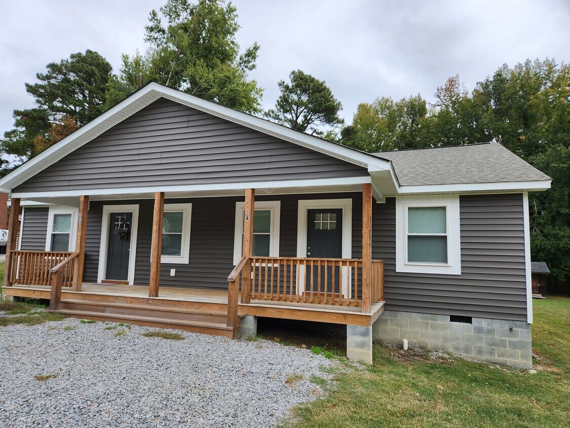 31 Ridge Rd, Blackstone, VA 23824 House Rental in Blackstone, VA