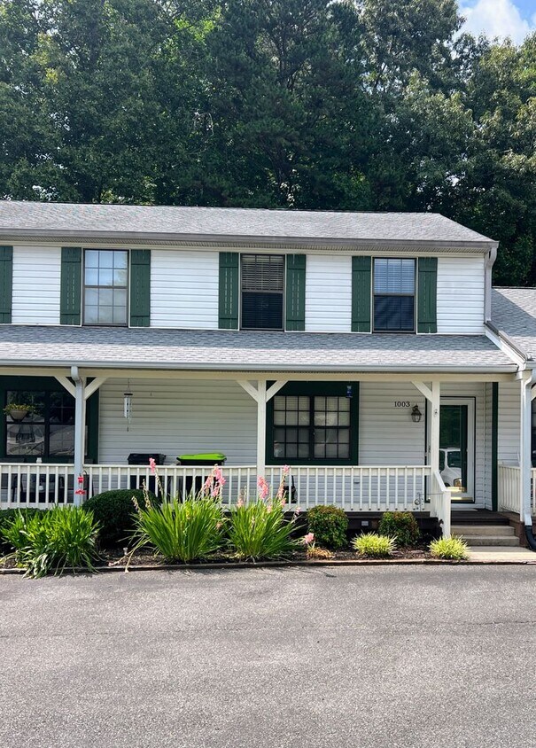 1003 Goose Ridge Dr, Forest, VA 24551 Townhome Rentals in Forest VA