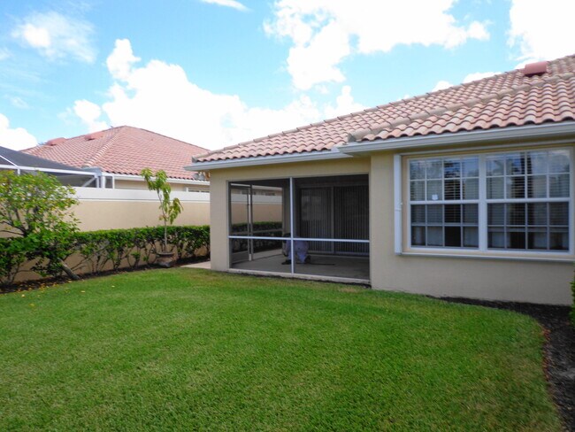Foto del edificio - 8097 Montserrat Pl