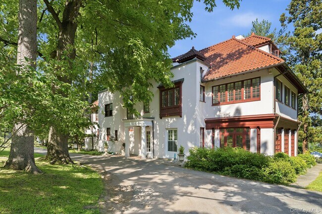 Building Photo - 111-113-113 Lexow Ave