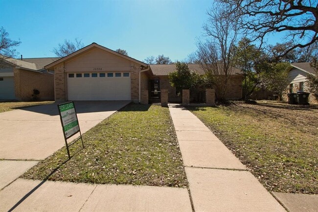 Building Photo - 10705 Doering Ln