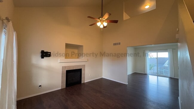Photo - 1045 Lords Hill Dr House
