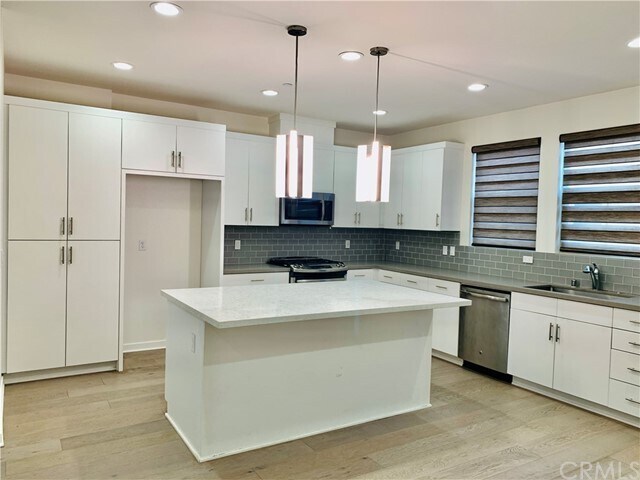 Foto del edificio - 21008 Cornerstone Dr