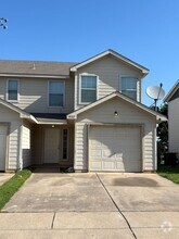Building Photo - 4522-4524 Alamosa St