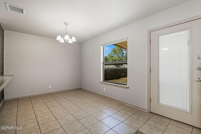 Building Photo - 2317 Honey Dew St