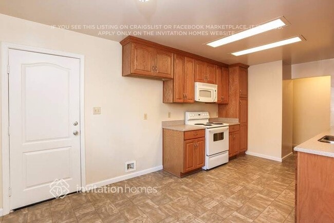 Foto del edificio - 1528 Vervais Ave