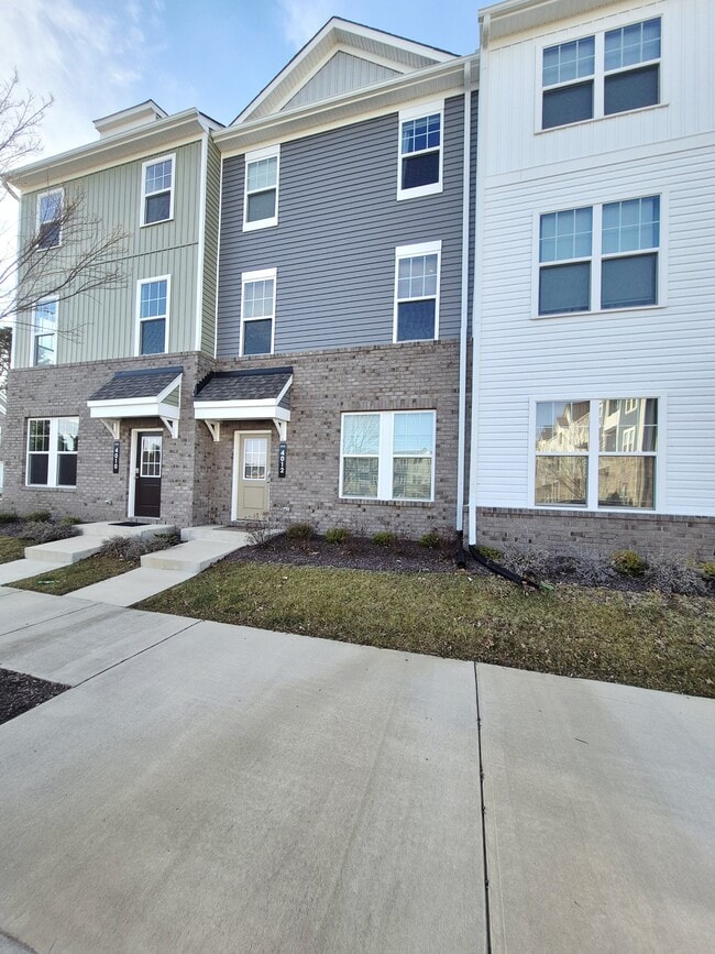 Building Photo - 4012 Pk Trl Dr