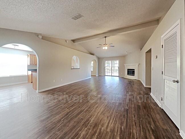 Building Photo - 7875 MacDougall Dr