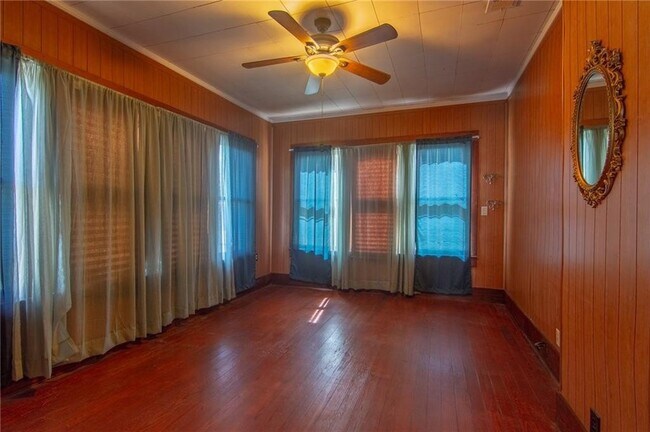 Foto del edificio - 2 Bedroom House in Brownwood ~ 1.4 Miles to Howard Payne University