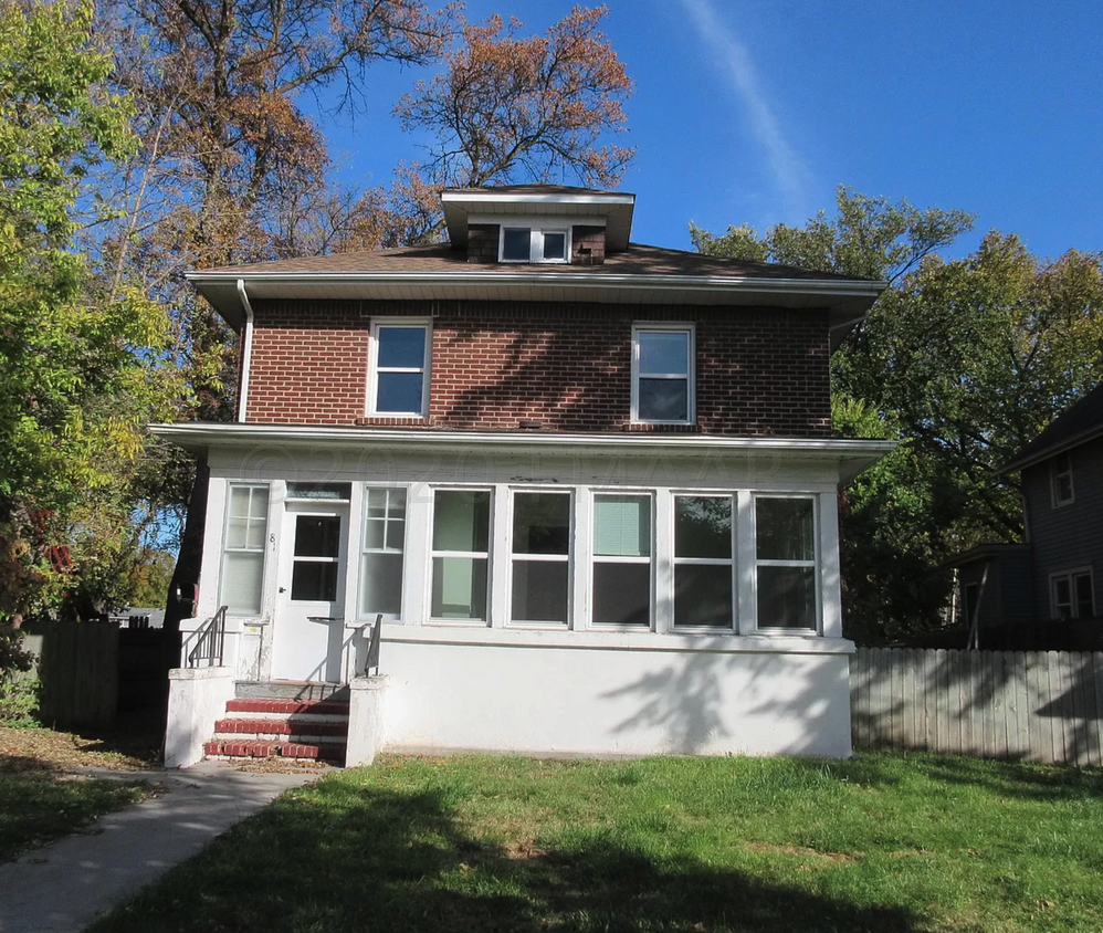 Primary Photo - 819 11th St N
