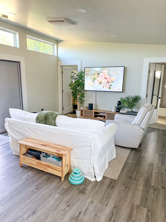 Foto del edificio - 1839 44th St