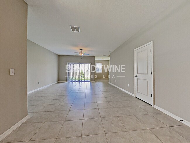 Foto del edificio - 14260 Riva Ridge Pl
