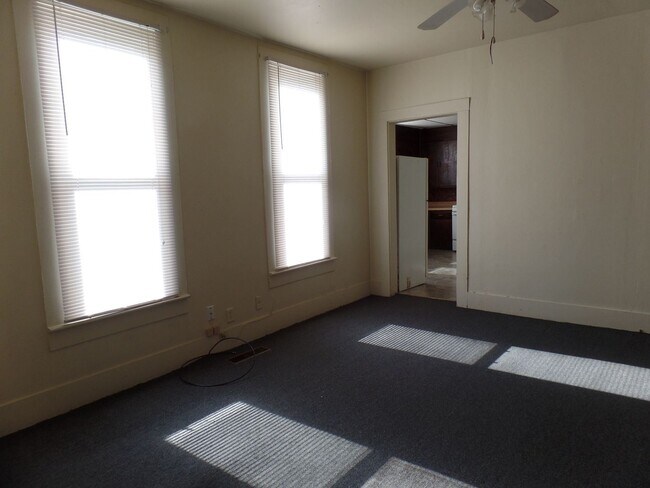 Building Photo - 3 br, 1 bath House - 1645 Spruce St